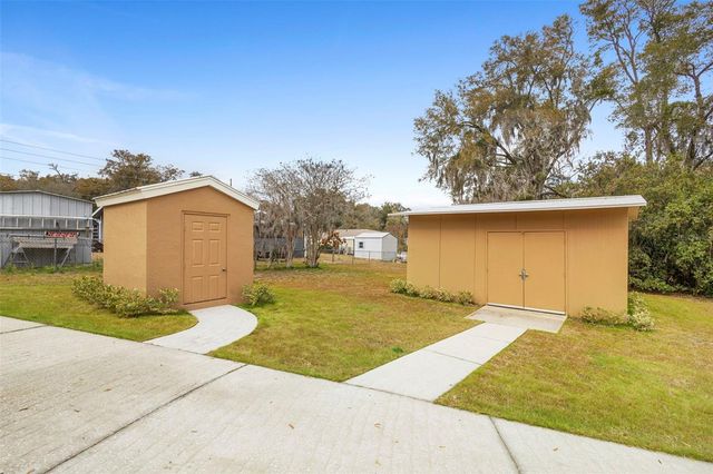 4745 GRAND AVENUE, De Leon Springs, FL 32130