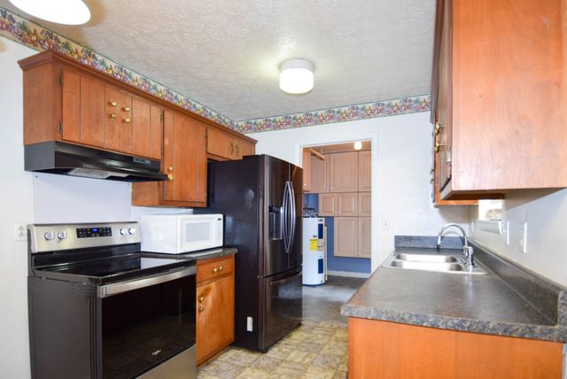 819 Hwy 52E, Portland, TN 37148