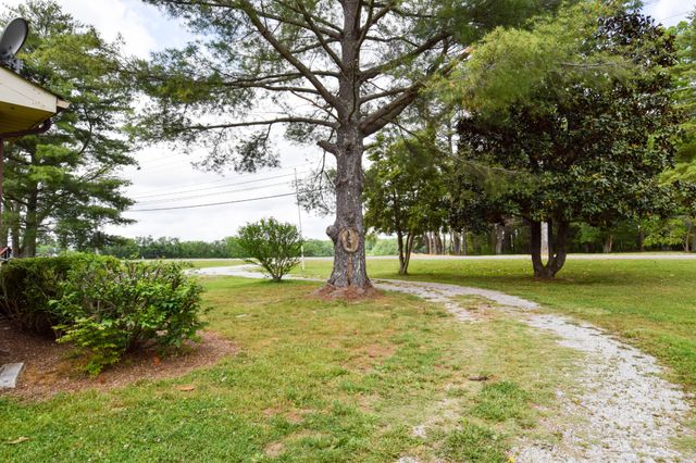 819 Hwy 52E, Portland, TN 37148