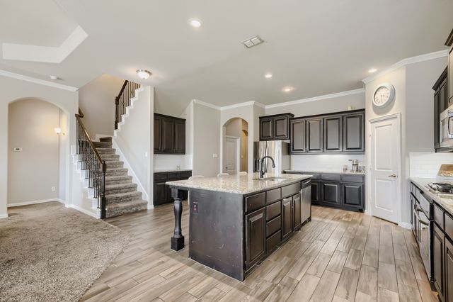 2002 Milano Lane, Lewisville, TX 75077