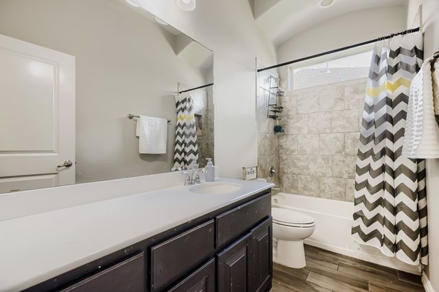 2002 Milano Lane, Lewisville, TX 75077