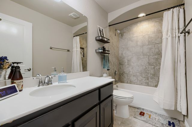 2002 Milano Lane, Lewisville, TX 75077