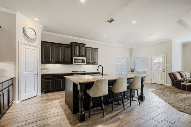 2002 Milano Lane, Lewisville, TX 75077
