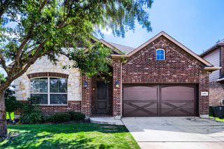 2002 Milano Lane, Lewisville, TX 75077