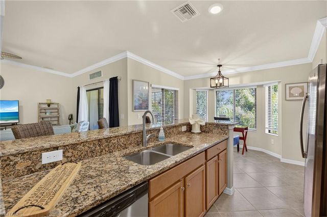 13671 Julias WAY 1225, Fort Myers, FL 33919