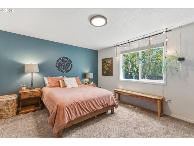 619 Nw 27TH Ave, Battle Ground, WA 98604