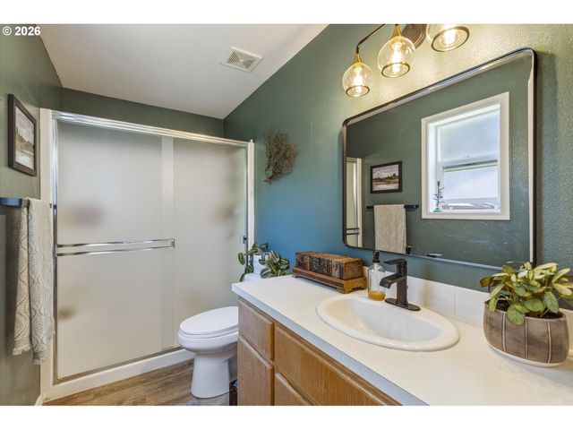 619 Nw 27TH Ave, Battle Ground, WA 98604