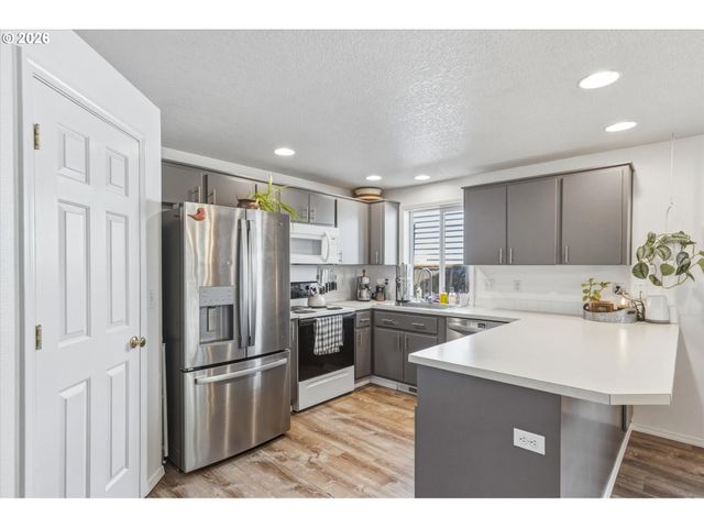 619 Nw 27TH Ave, Battle Ground, WA 98604