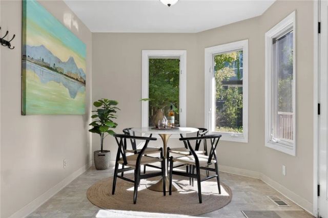 938 Leo, Oakland, CA 94611