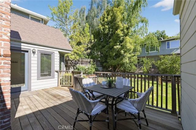 938 Leo, Oakland, CA 94611