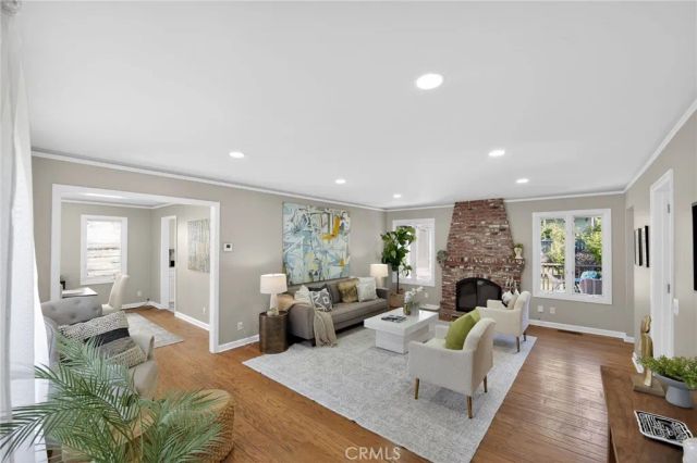 938 Leo, Oakland, CA 94611