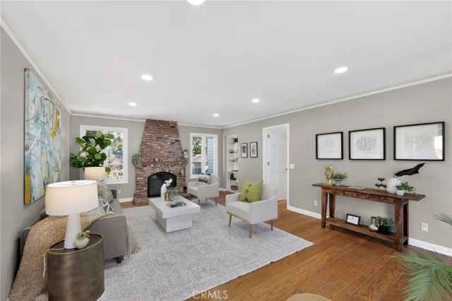 938 Leo, Oakland, CA 94611