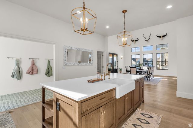 998 W 1950 N, West Bountiful, UT 84087