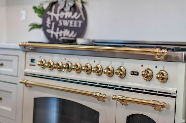 998 W 1950 N, West Bountiful, UT 84087