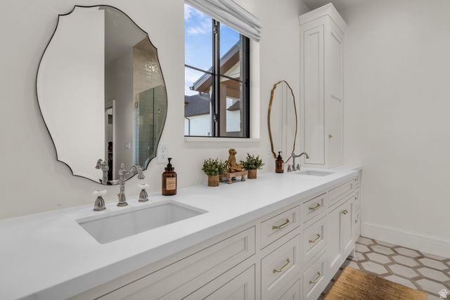 998 W 1950 N, West Bountiful, UT 84087