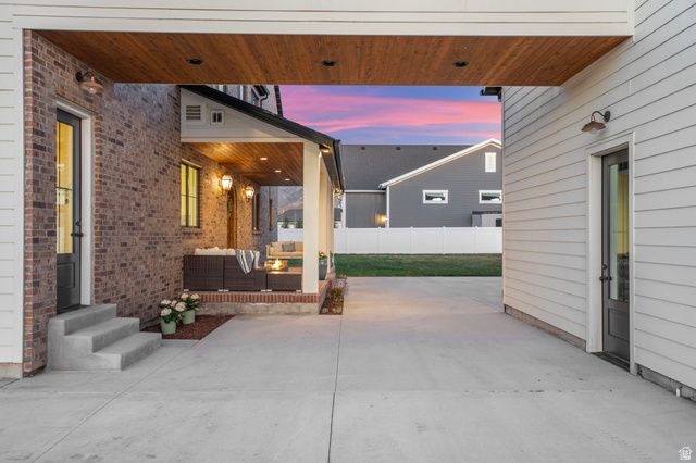 998 W 1950 N, West Bountiful, UT 84087