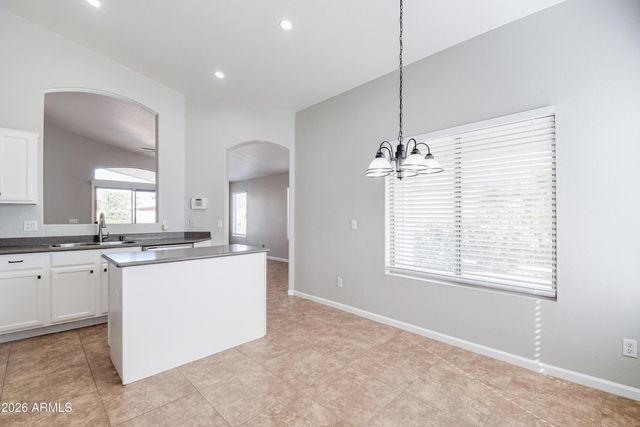 3126 E DESERT Lane, Gilbert, AZ 85234