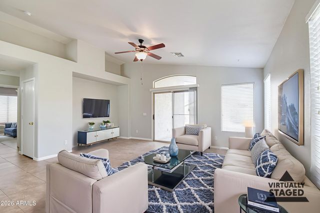 3126 E DESERT Lane, Gilbert, AZ 85234