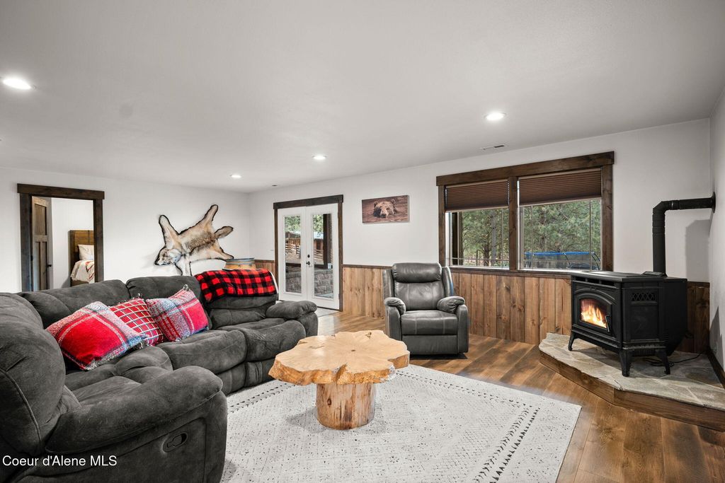 477 S Prestige CT, Post Falls, ID 83854 photo 28