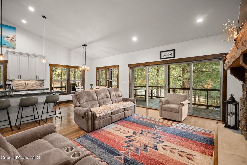 477 S Prestige CT, Post Falls, ID 83854 photo 6