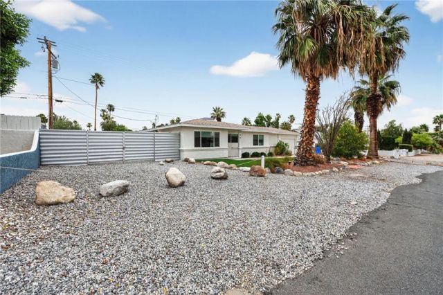 356 W Cortez, Palm Springs, CA 92262