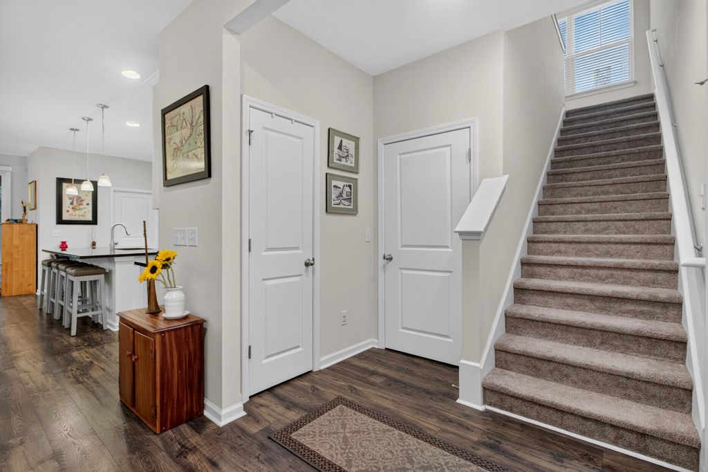 Image 21 of property listing at 628 Kilarney Road, Summerville, SC 29483