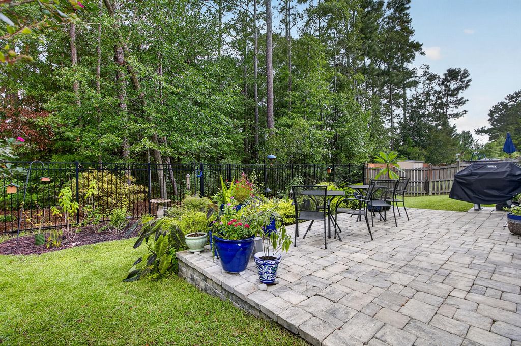 Image 32 of property listing at 628 Kilarney Road, Summerville, SC 29483
