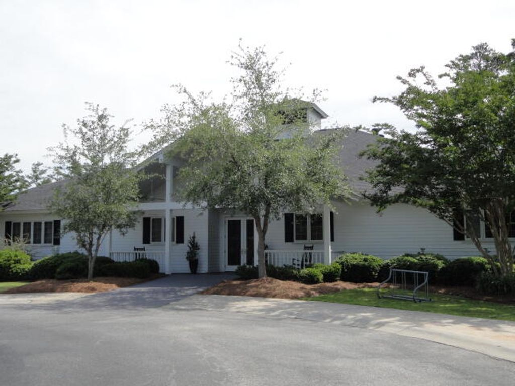 Image 38 of property listing at 628 Kilarney Road, Summerville, SC 29483