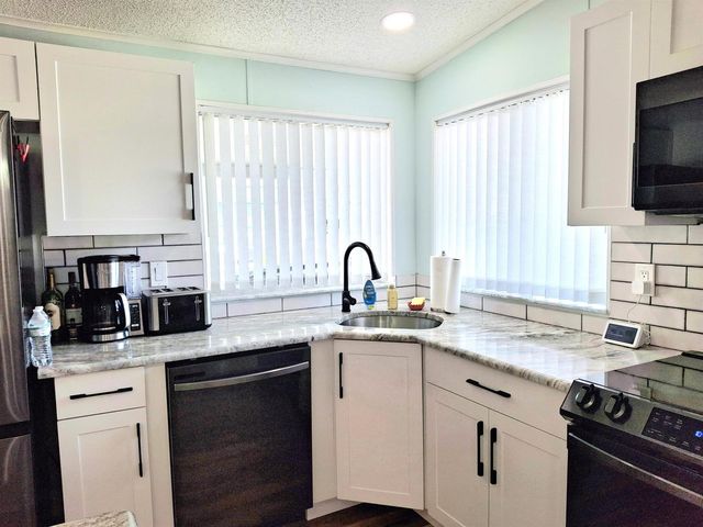 3809 Morning Dove Court, Port St. Lucie, FL 34952