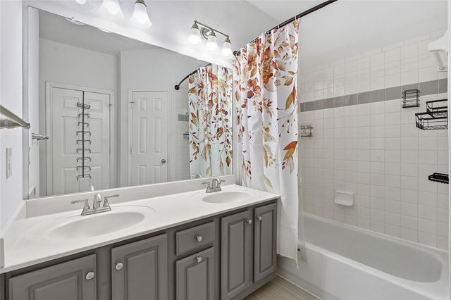 12205 Abbey Glen LN B, Austin, TX 78753