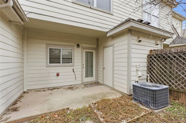 12205 Abbey Glen LN B, Austin, TX 78753