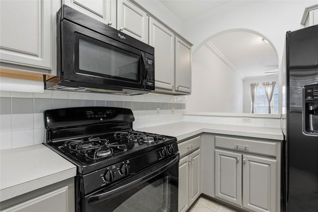 12205 Abbey Glen LN B, Austin, TX 78753