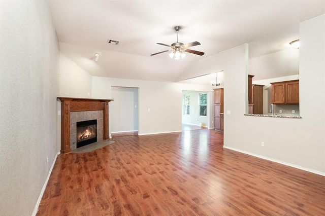 2500 Queenston Avenue, Norman, OK 73071