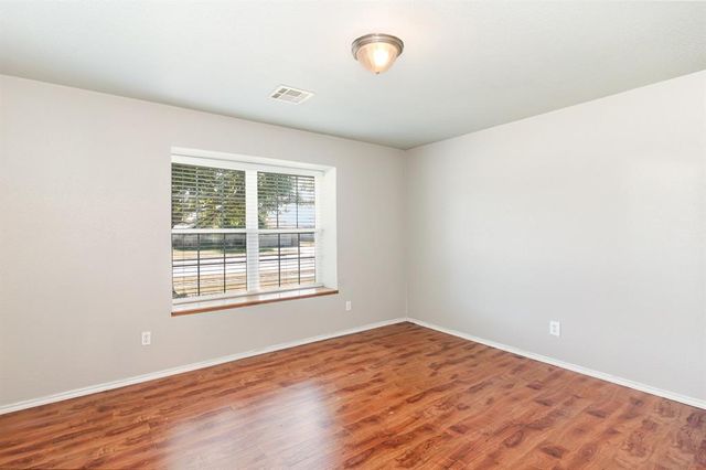 2500 Queenston Avenue, Norman, OK 73071