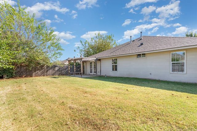 2500 Queenston Avenue, Norman, OK 73071