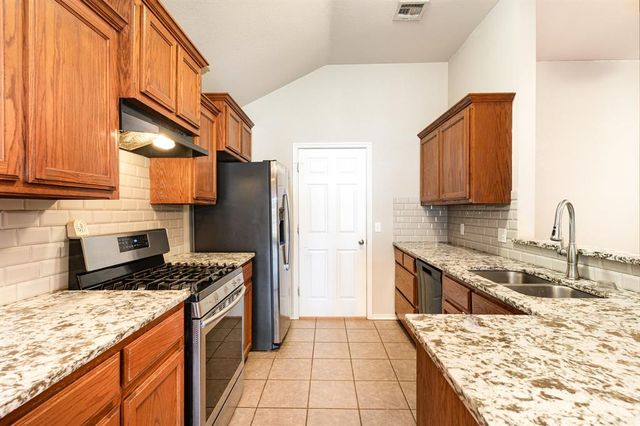 2500 Queenston Avenue, Norman, OK 73071