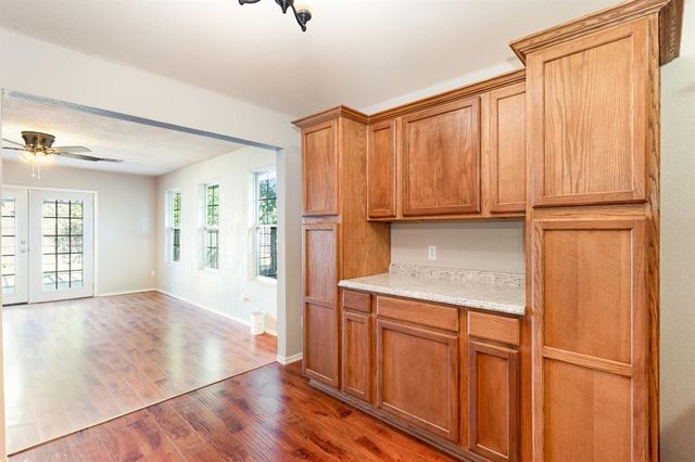 2500 Queenston Avenue, Norman, OK 73071