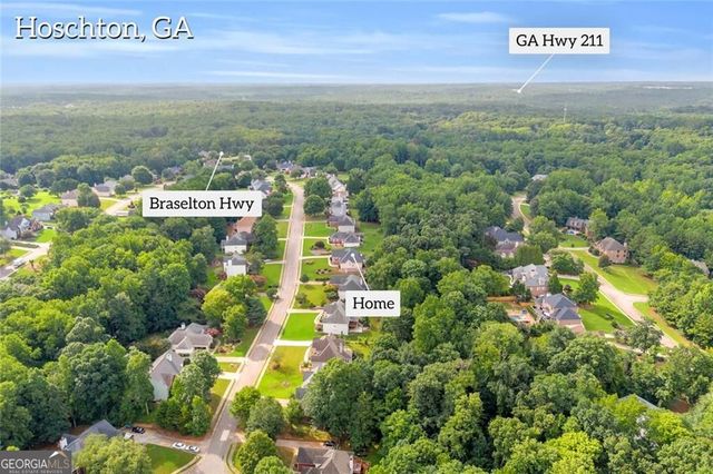 1390 Beringer Drive, Hoschton, GA 30548