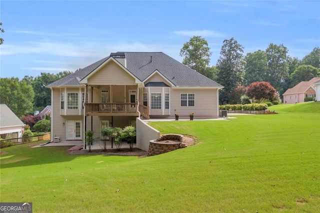 1390 Beringer Drive, Hoschton, GA 30548