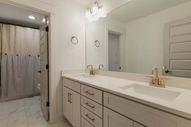 2604 Bramblewood Ln, Thompsons Station, TN 37179