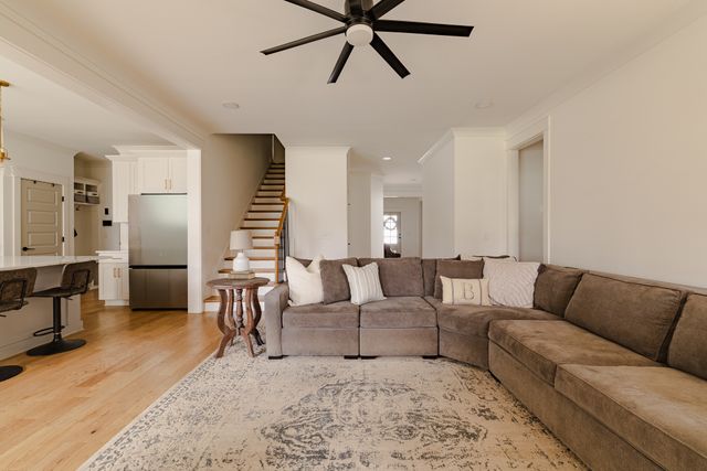 2604 Bramblewood Ln, Thompsons Station, TN 37179