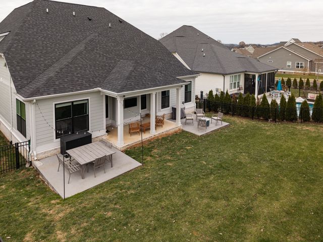 2604 Bramblewood Ln, Thompsons Station, TN 37179