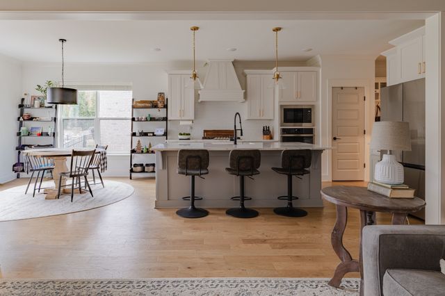 2604 Bramblewood Ln, Thompsons Station, TN 37179