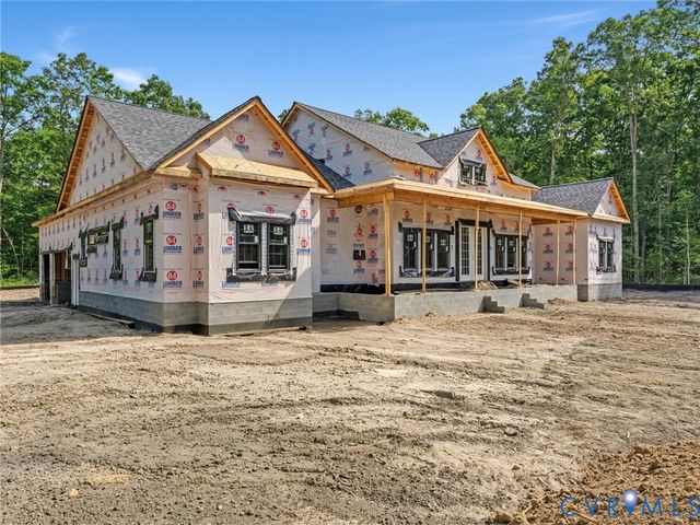 13216 Bradley Bridge Rd, Chester, VA 23831