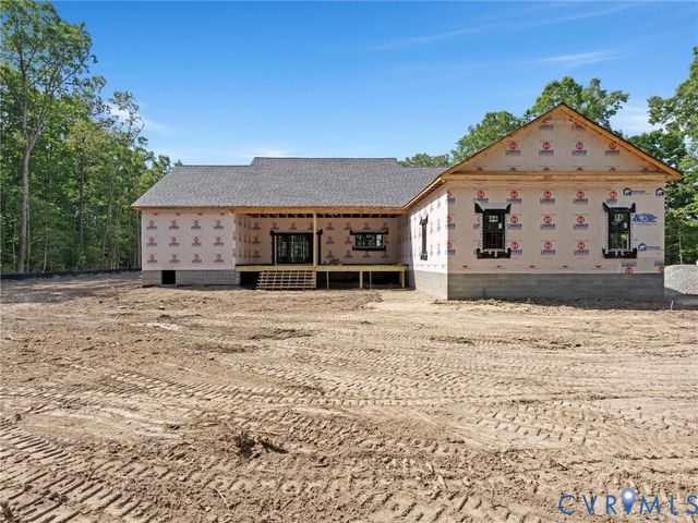 13216 Bradley Bridge Rd, Chester, VA 23831