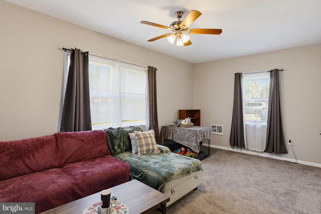 7824 CATHERINE AVE, Pasadena, MD 21122