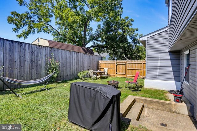 7824 CATHERINE AVE, Pasadena, MD 21122