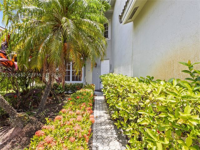 1764 NW 166th Ave 1764, Pembroke Pines, FL 33028