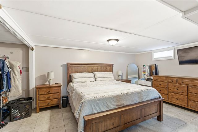 727 Mendon Road, Woonsocket, RI 02895