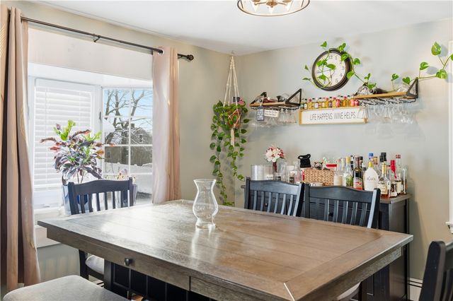 727 Mendon Road, Woonsocket, RI 02895